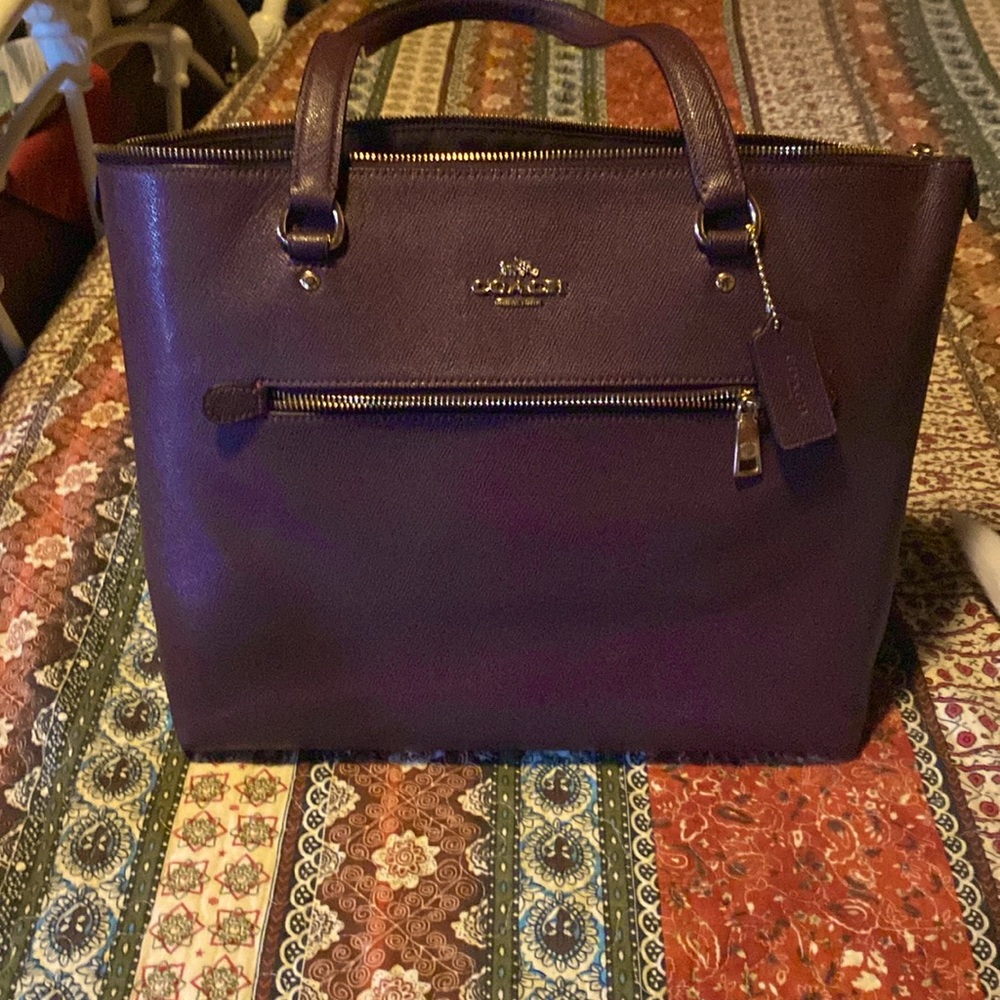 EUC Coach leather Oxblood tote